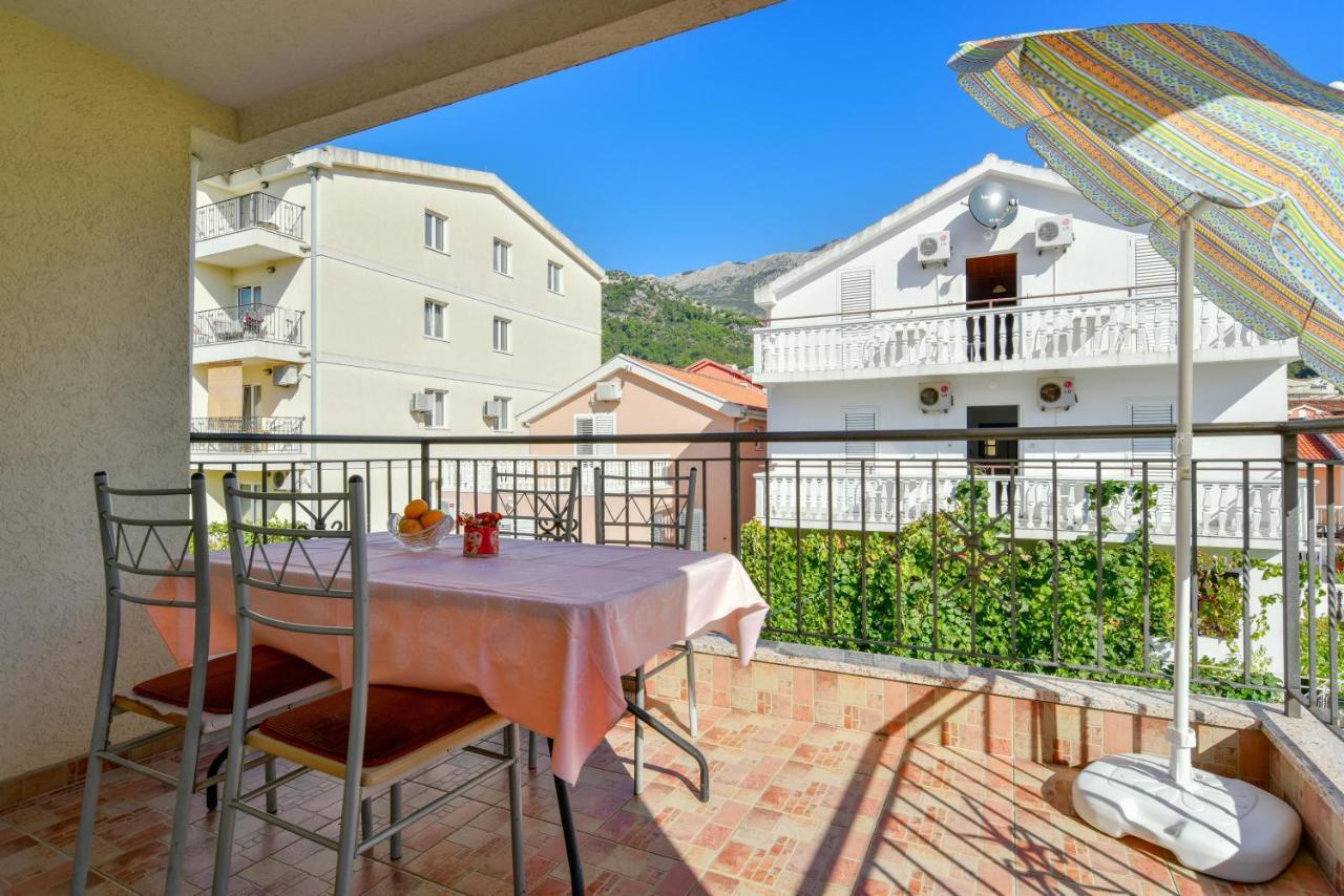 And Oregon Guest house Budva