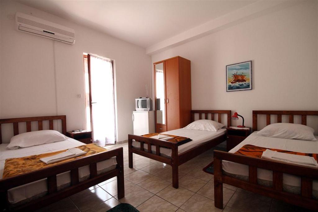 And Oregon 3* Budva