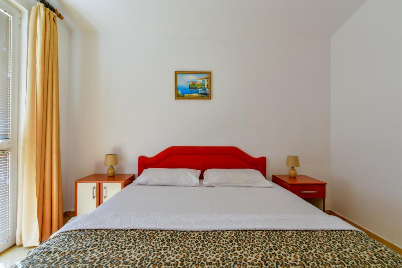 And Oregon 3* Budva